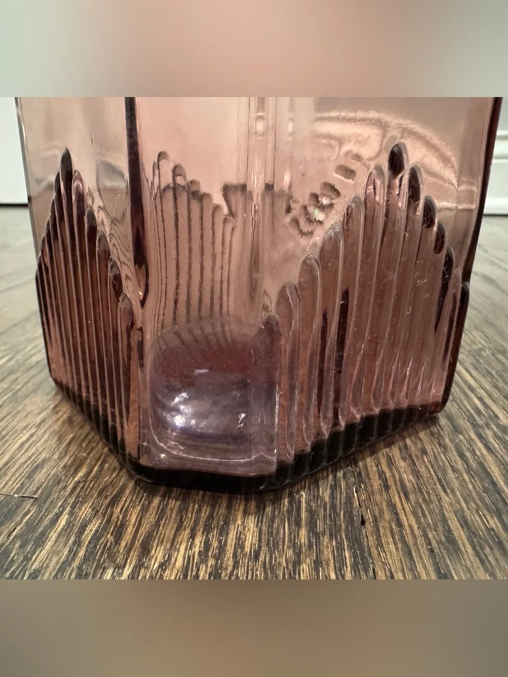 1960s Mauve Glass Whiskey Decanter w/ Matching Stopper – Retro MCM Barware